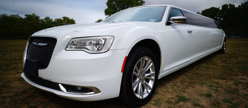 Chrysler 300 Stretch Limousine 