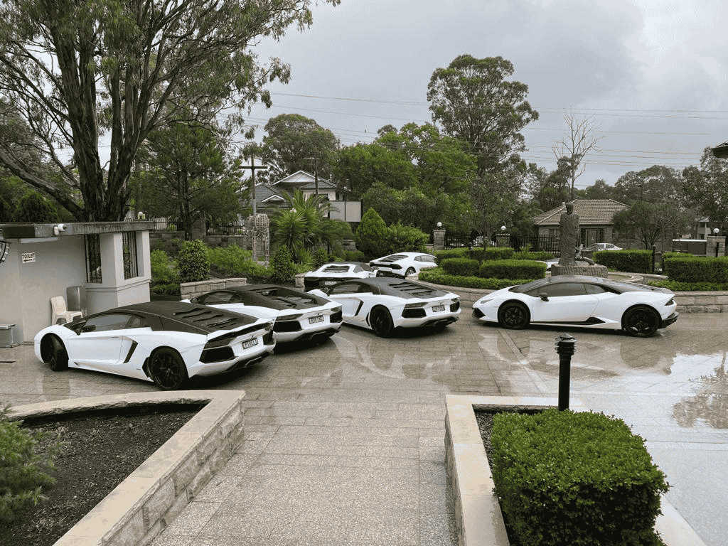 Why Choose Lamborghini Huracan for Hire?